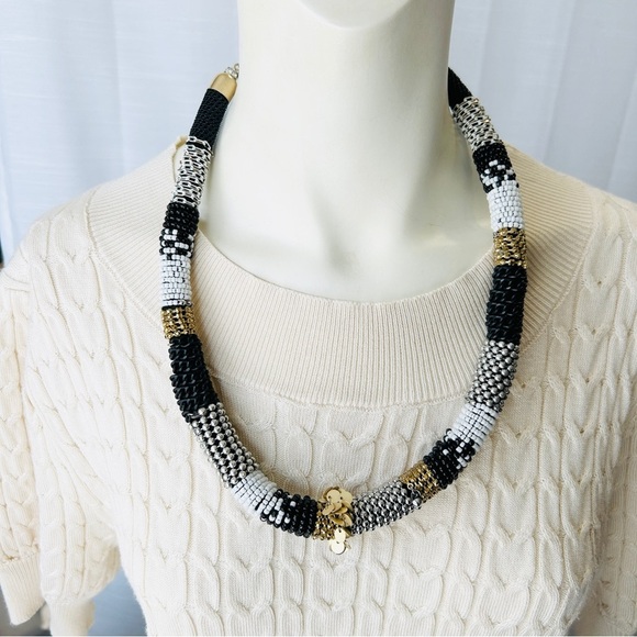 CHICO’S Elegant Black and Gold Beaded Necklace - Picture 1 of 8